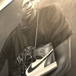 Meet your Posher, Pierce